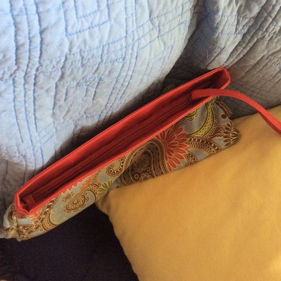 Mud Pie ruffled wristlet - Picture 7 of 8